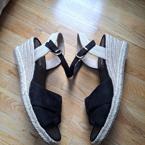 Tamaris brand wedge sandals - Picture 4 of 5